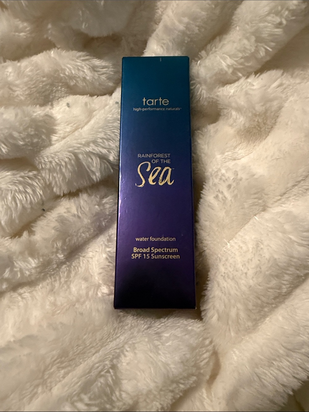 tarte Rainforest of the Sea water foundation in light neutral